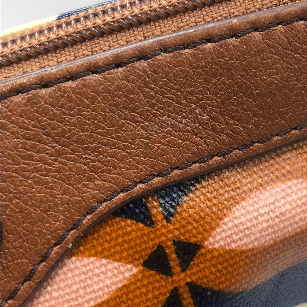 Fossil Women's Floral Cosmetic Bag - Tan and Navy - Picture 4 of 7